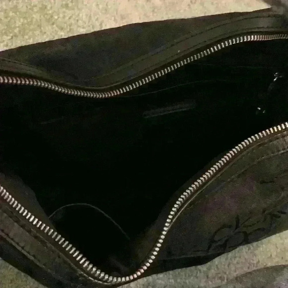 Calvin  Klein black Purse - Picture 5 of 8